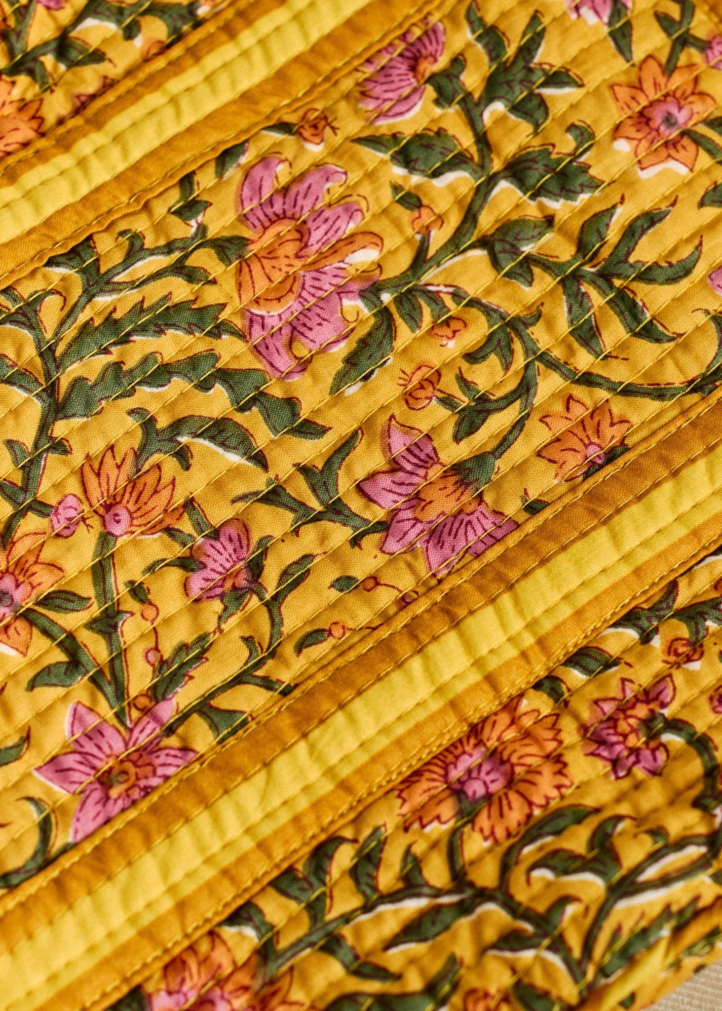Petite Duffle - Golden Vine - Cecily & Saffron
